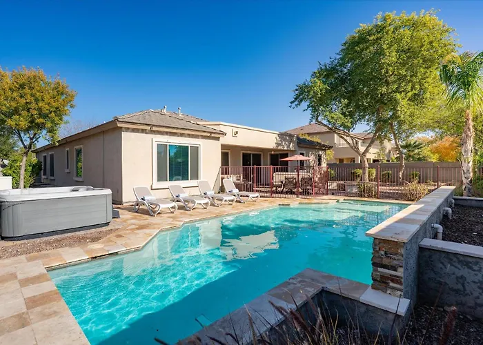 Movie Theater Pool Arcade Fire Pit Ferienhaus Glendale