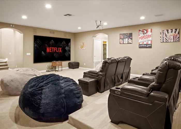 Movie Theater Pool Arcade Fire Pit Ferienhaus Glendale