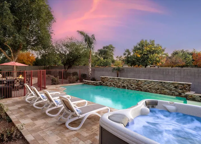 Movie Theater Pool Arcade Fire Pit Ferienhaus *